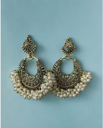 Vintage Pearl Cluster Chandbali